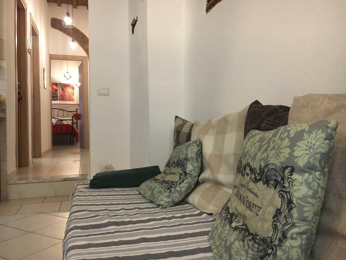 New Maria'S House Livorno. Il Cisternone Apartman Kültér fotó